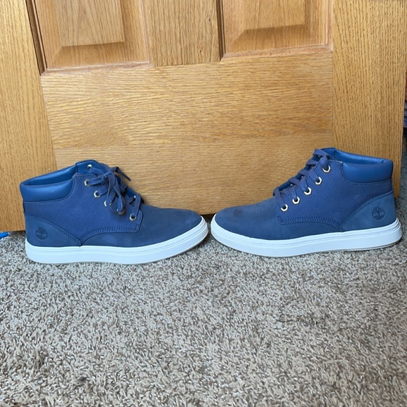 Timberlands - Picture 3 of 8